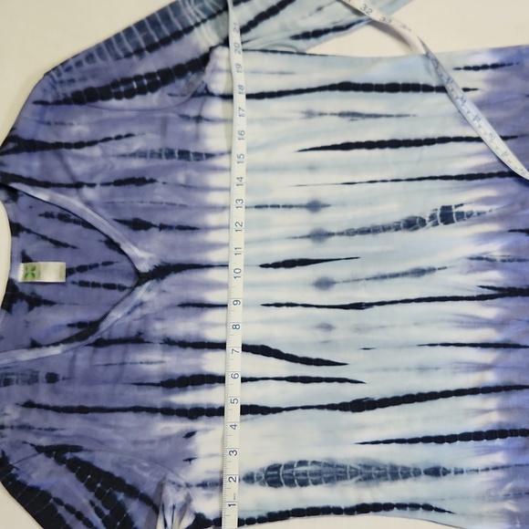 Green Tea, tie dyed long sleeve boho top/ tye dyed t-shirt. - Picture 3 of 9